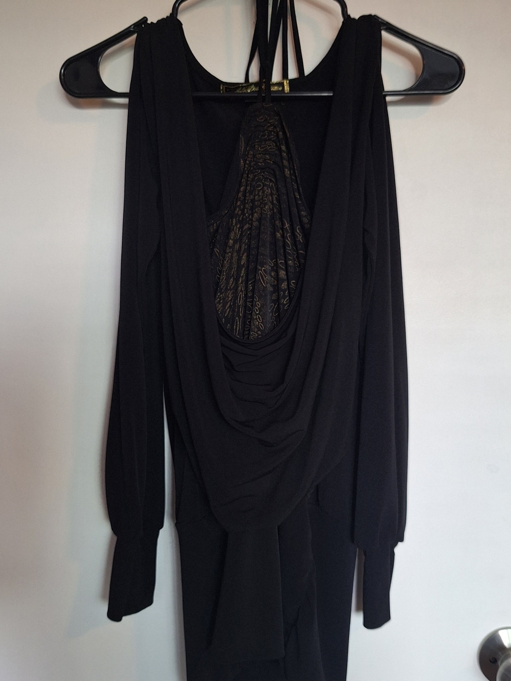South Pole Long Sleeve Cold Shoulder Top Black & Gold Halter Style Sz Small